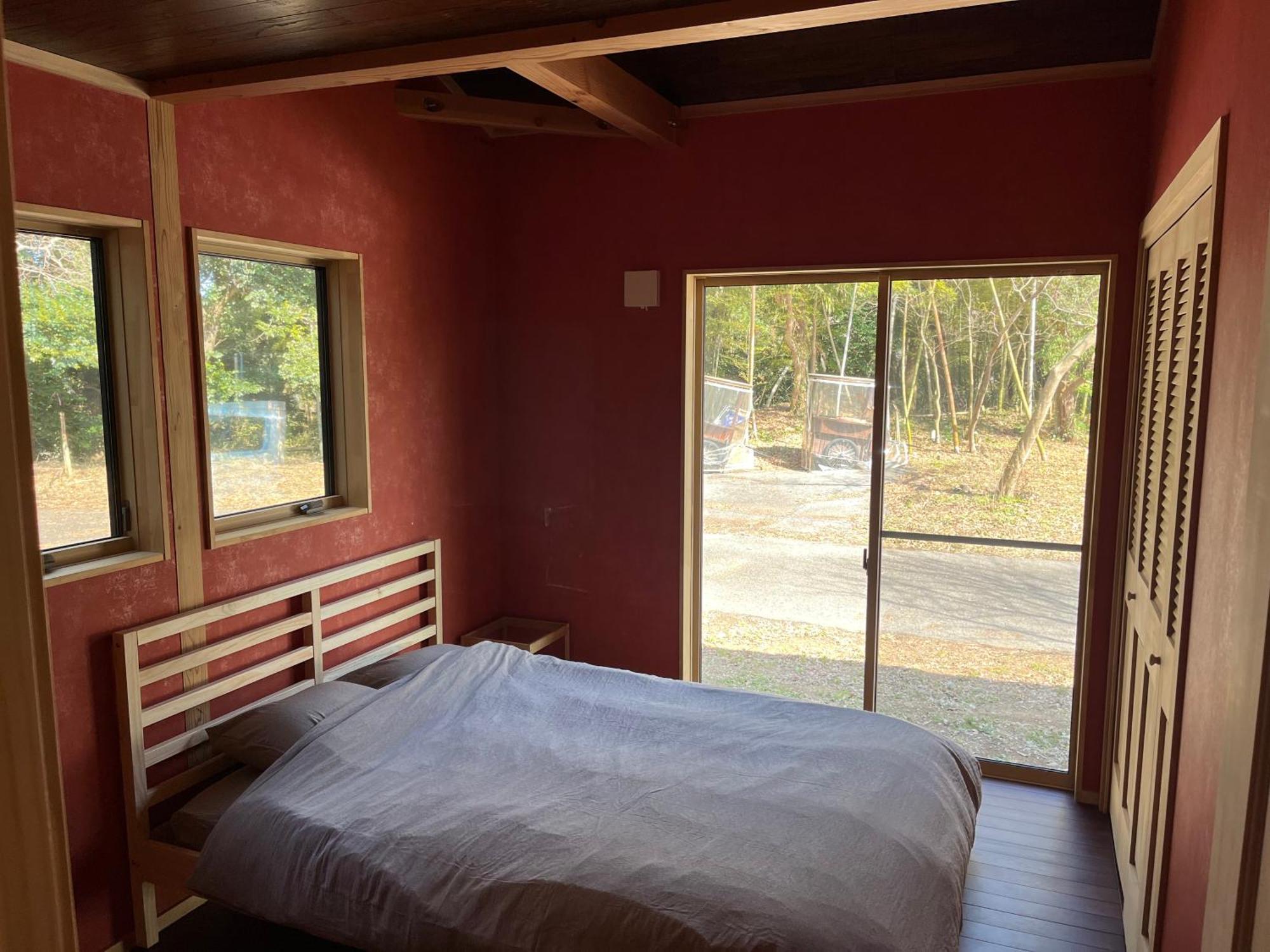 歴史ある鹿島神宮の森の中にひっそりと佇むログハウス Holiday home