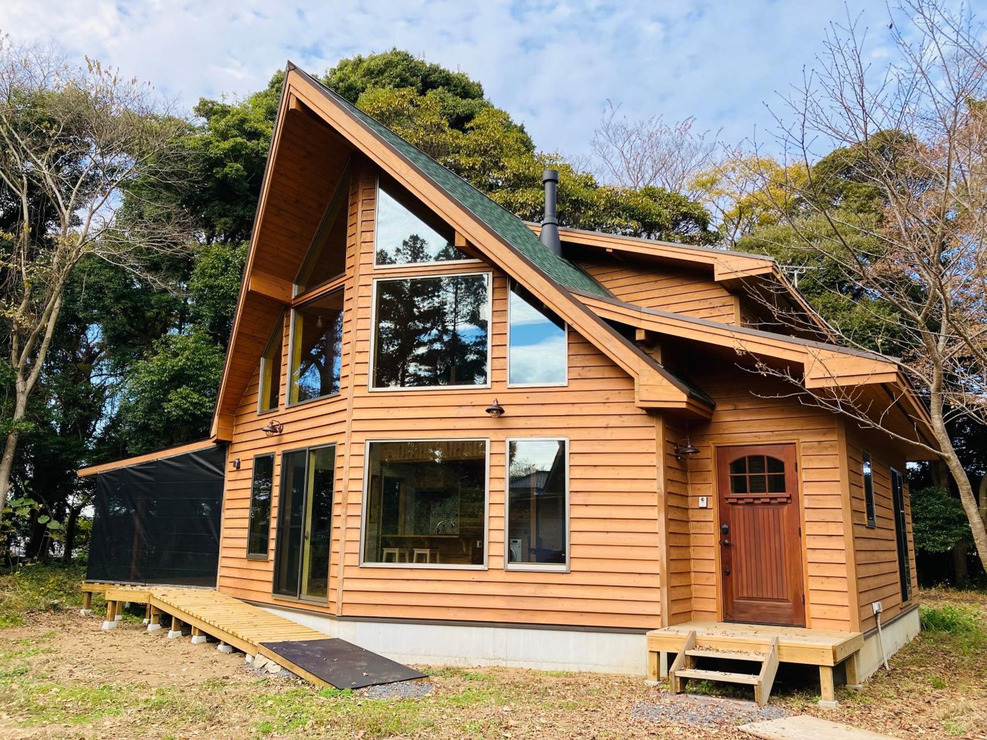 歴史ある鹿島神宮の森の中にひっそりと佇むログハウス Holiday home